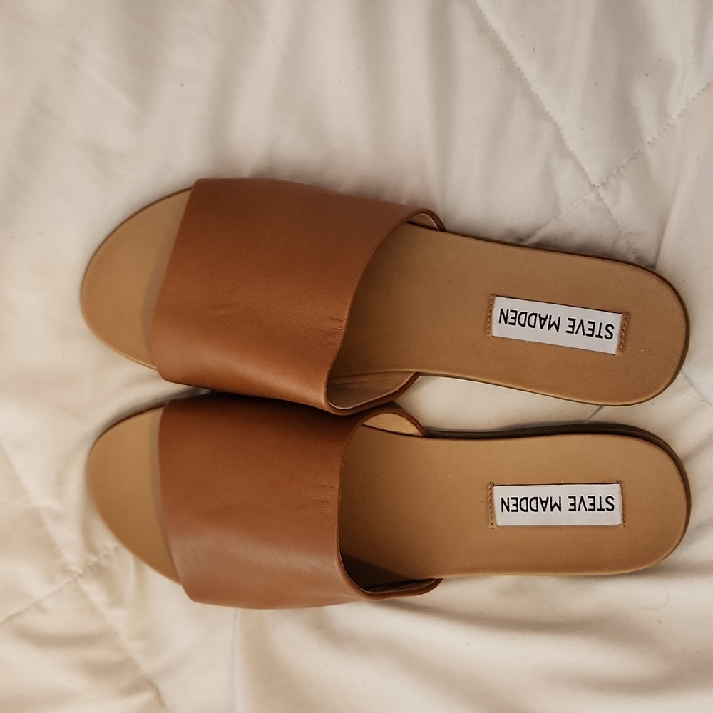 Steve Madden sandal